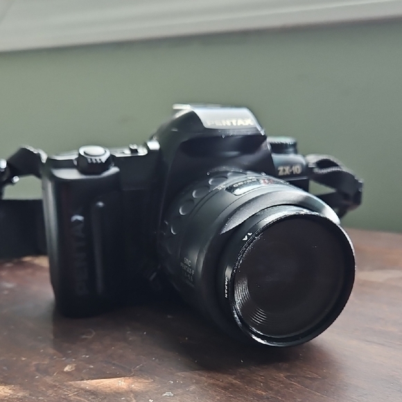 Pentax Other - VINTAGE Pentax ZX-10 Black SLR Camera